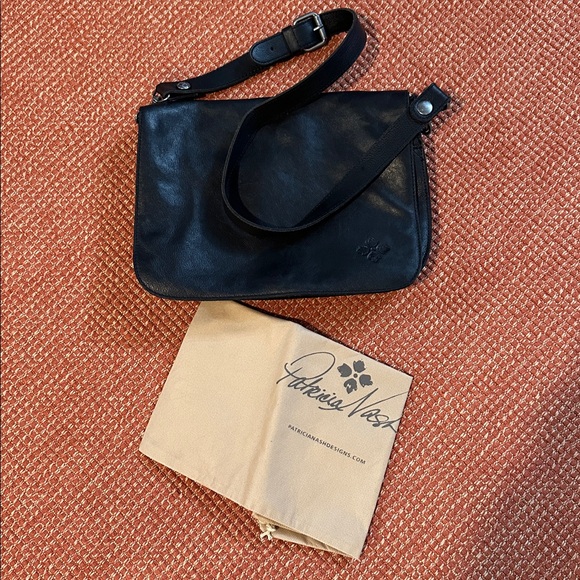 Patricia Nash Vito Smooth Leather Flap - Picture 3 of 11